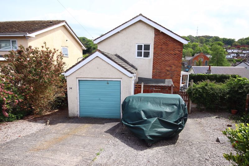 3 bed detached house for sale in Maes Gweryl, Conwy LL32, £300,000
