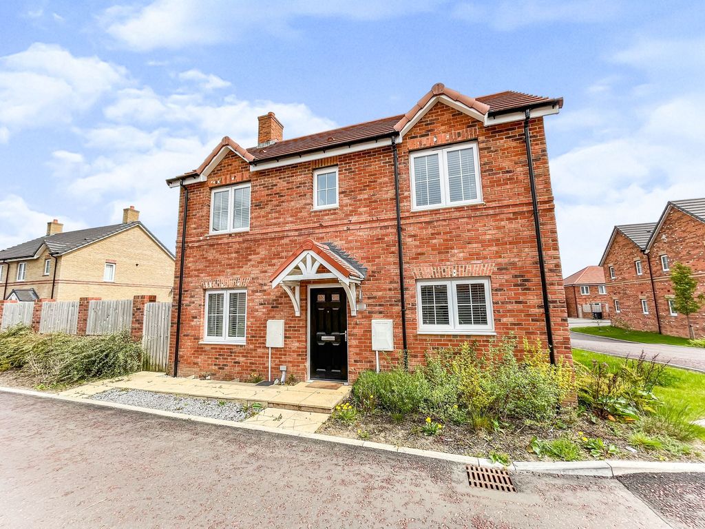3 bed semi-detached house for sale in Pickering Wynd, Wingate TS28, £179,999