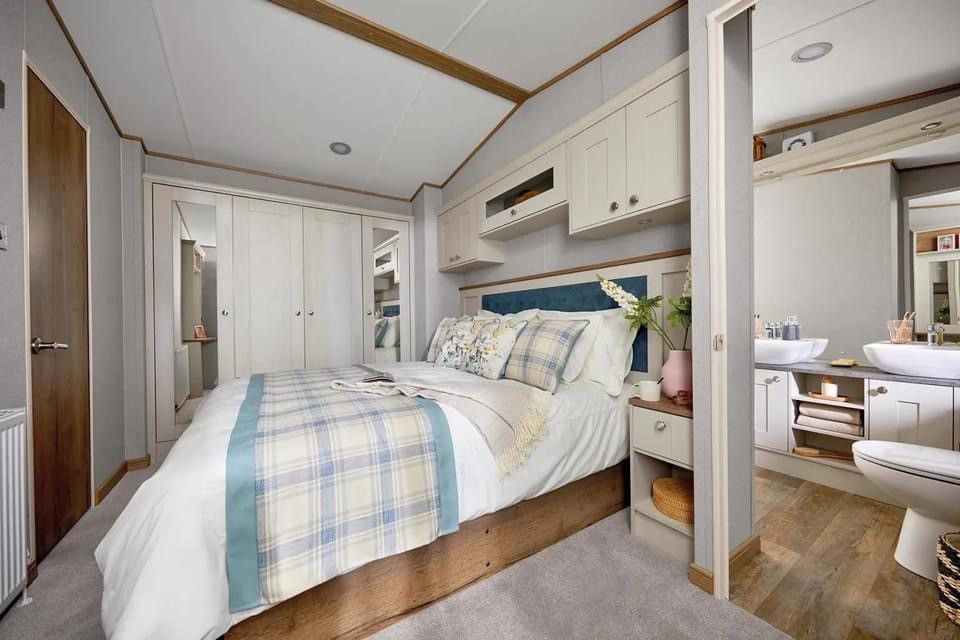 2 bed lodge for sale in Fell End Caravan Park, Milnthorpe, Cumbria LA7, £129,995