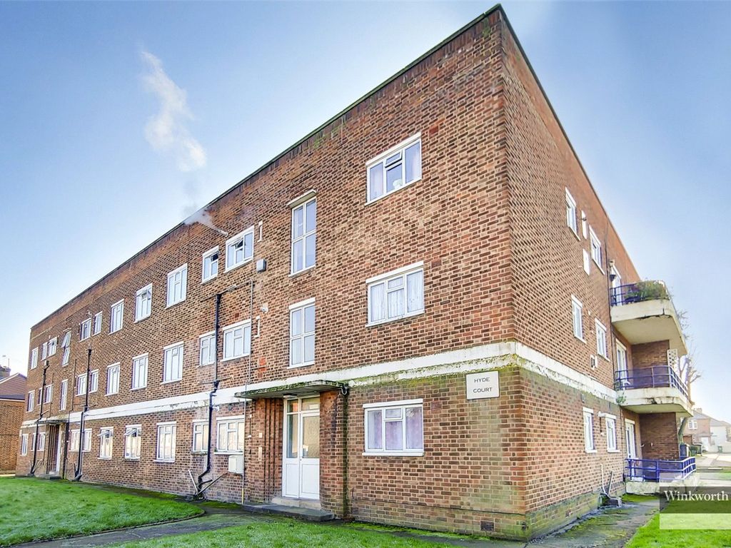 2 bed flat for sale in Hyde Court, Church Lane, Kingsbury London NW9, £295,000
