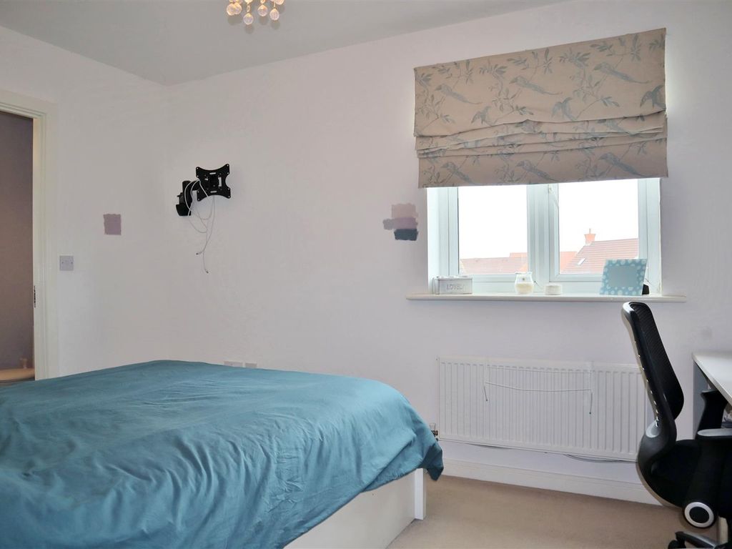 2 bed flat for sale in Haydock Avenue, Barleythorpe, Rutland LE15, £155,000