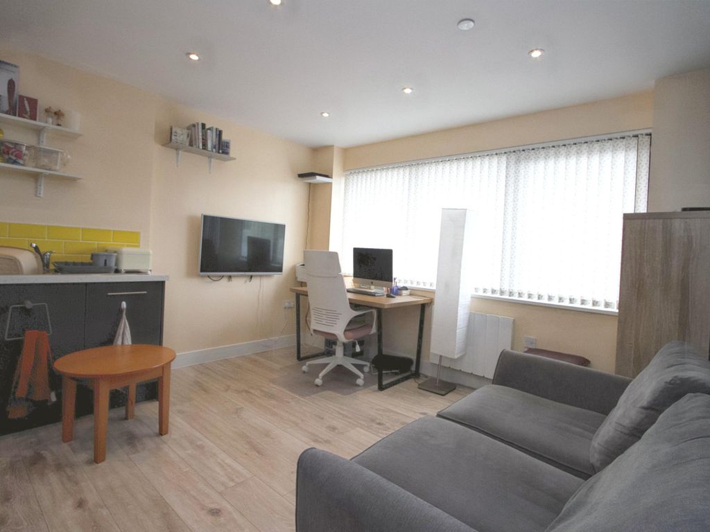 1 bed flat for sale in Orchard House, 515-517 Stockwood Road, Bristol BS4, £165,000