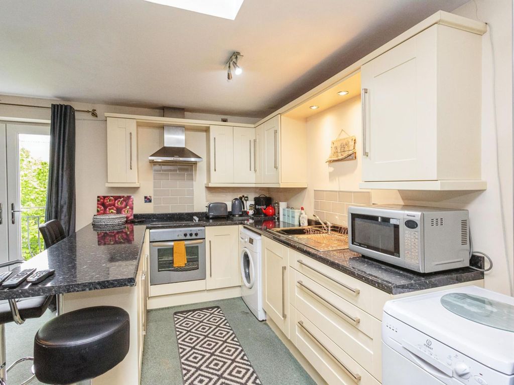 3 bed flat for sale in Union Place, Ulverston LA12, £200,000