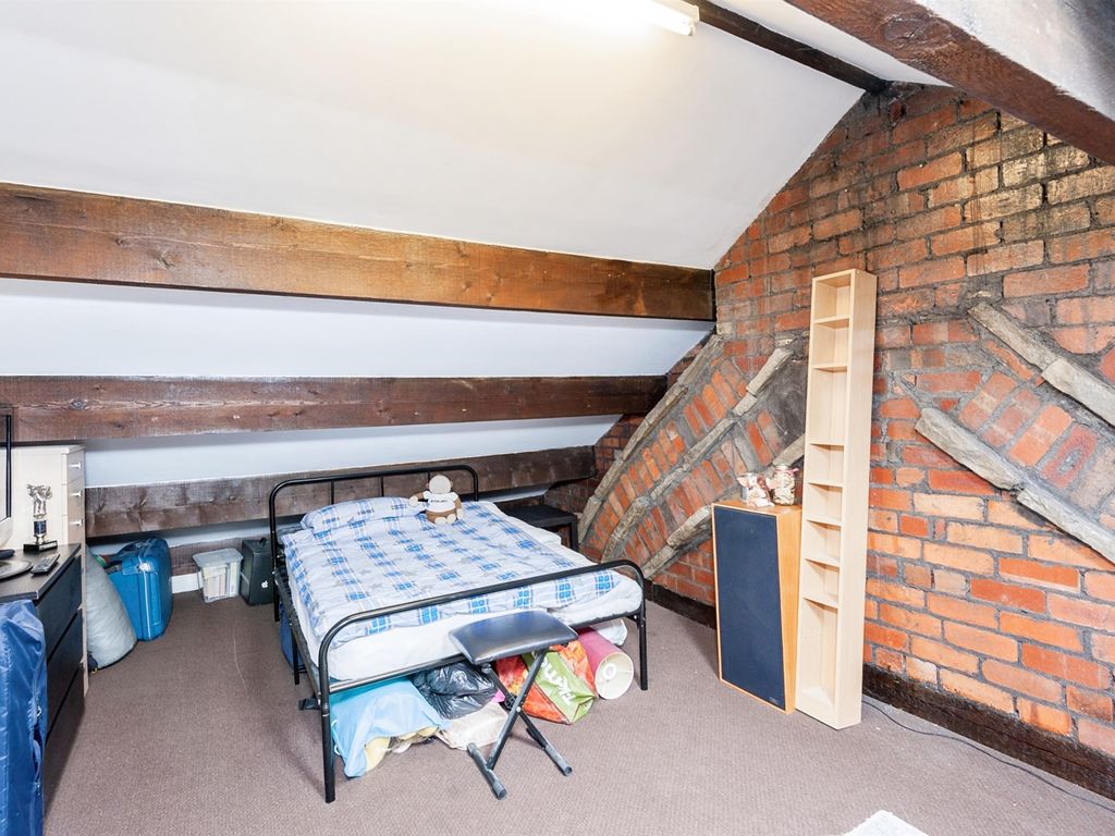 3 bed terraced house for sale in Bradford Road, East Bierley, Bradford BD4, £200,000