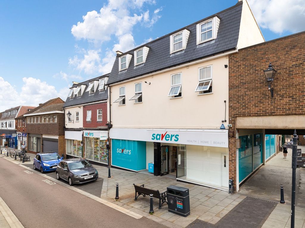 1 bed flat for sale in Angel Pavement, Royston SG8, £150,000