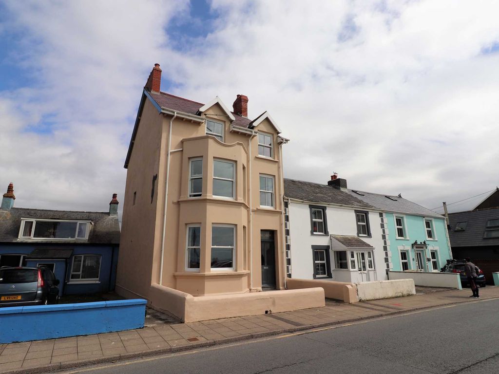 5 bed semi-detached house for sale in High Street, Borth SY24, £279,950