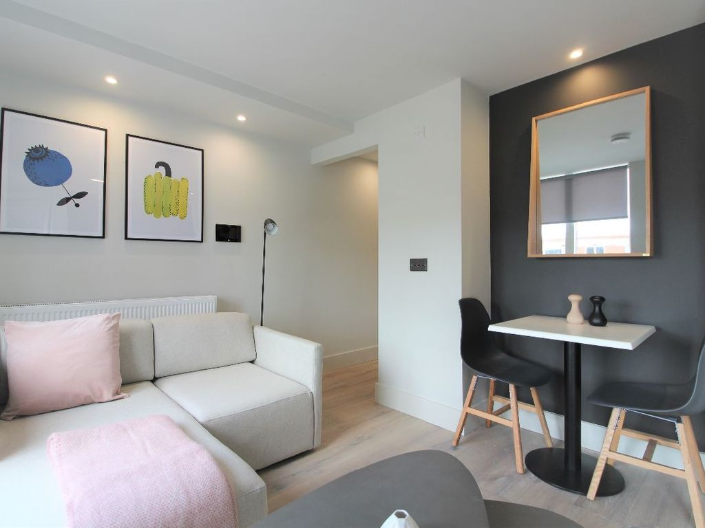 1 bed flat for sale in Arundel Street, Manchester M15, £138,000