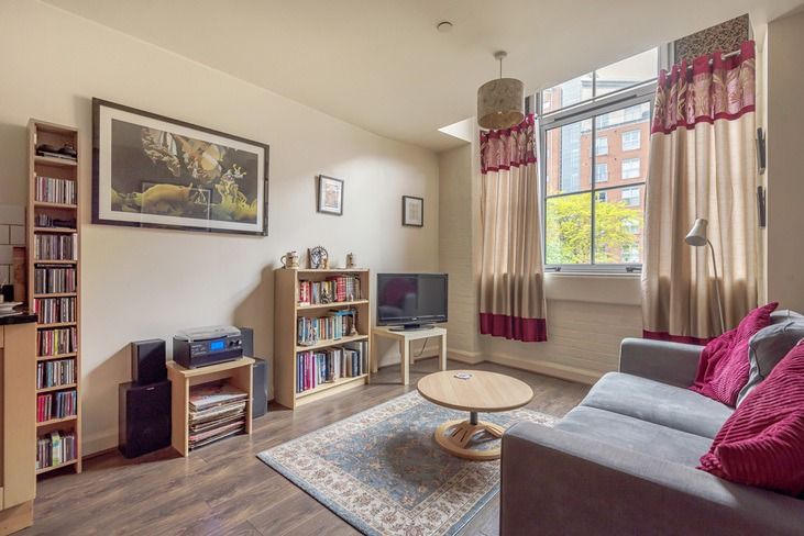 2 bed flat for sale in The Chimney, Leicester, Leicestershire LE1, £33,750