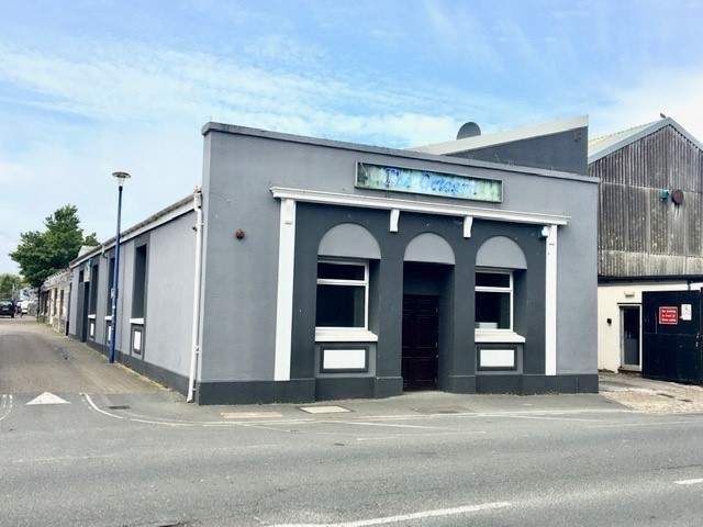 Pub/bar for sale in Plymouth, Devon PL1, £235,000