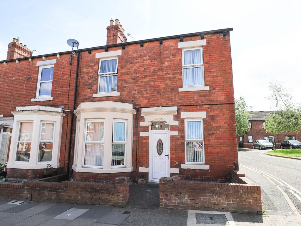 4 bed terraced house for sale in Newtown Road, Carlisle CA2, £150,000