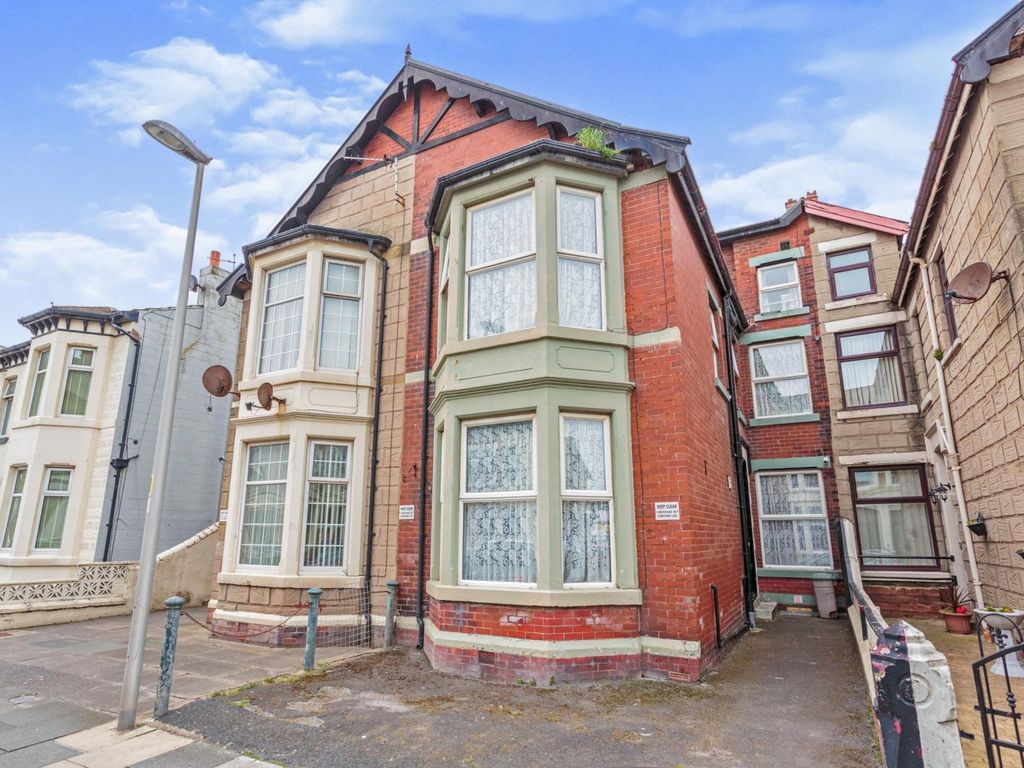 7 bed semi-detached house for sale in Moore Street, Blackpool FY4, £190,000