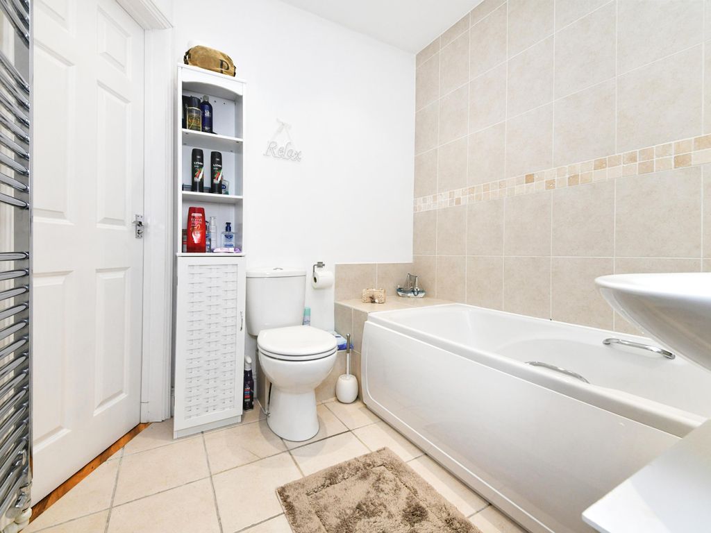 2 bed detached house for sale in Station Road, Burnham-On-Crouch, Essex CM0, £300,000