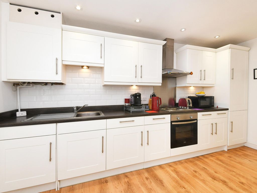 2 bed detached house for sale in Station Road, Burnham-On-Crouch, Essex CM0, £300,000