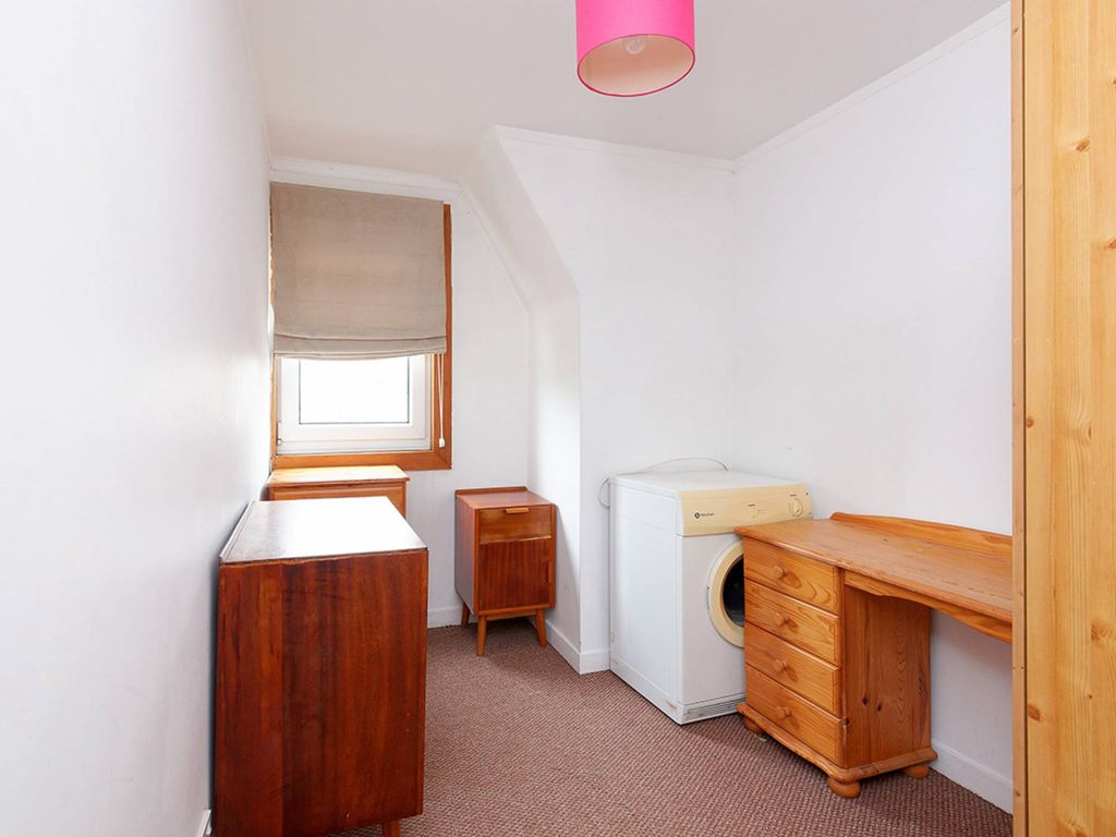 4 bed detached house for sale in Arran Gardens, Carluke, South Lanarkshire ML8, £160,000