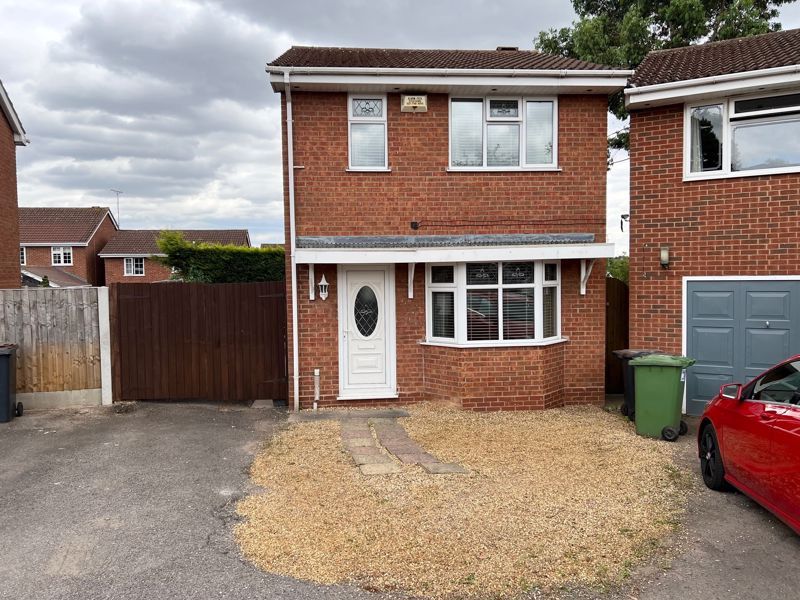 3 bed detached house for sale in Auden Close, Galley Common, Nuneaton CV10, £219,950