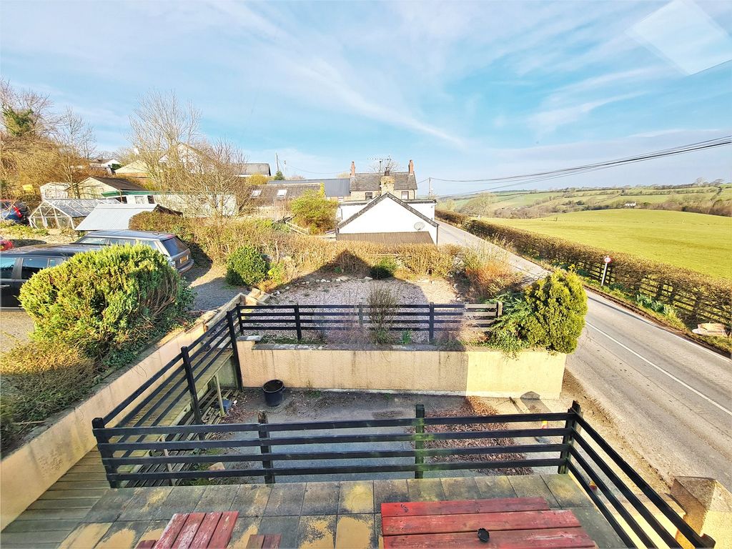 3 bed detached house for sale in New Cross, Aberystwyth, Sir Ceredigion SY23, £270,000