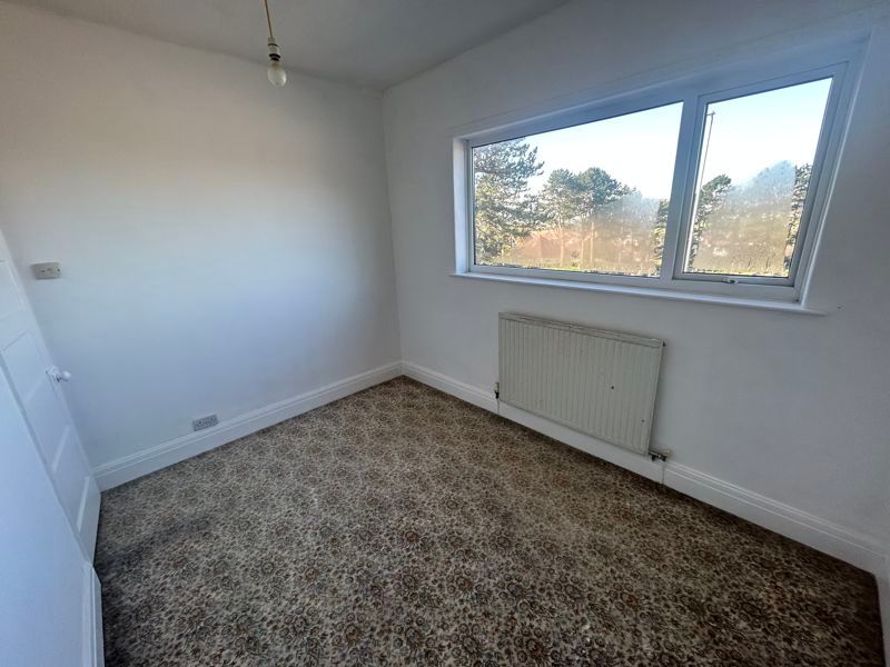2 bed flat for sale in Llandudno Road, Rhos On Sea, Colwyn Bay LL28, £124,950
