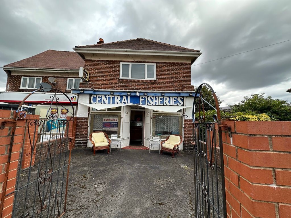 Retail premises for sale in Central Fisheries, Birk Avenue, Kendray, Barnsley, South Yorkshire S70, £75,000