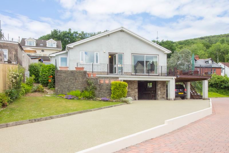 3 bed detached bungalow for sale in Penrhiw Lane, Machen, Caerphilly CF83, £325,000