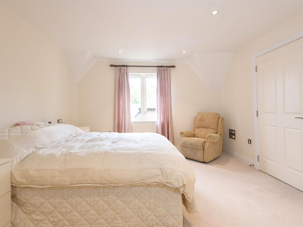 1 bed property for sale in Spence Close, Eastleigh SO50, £325,000