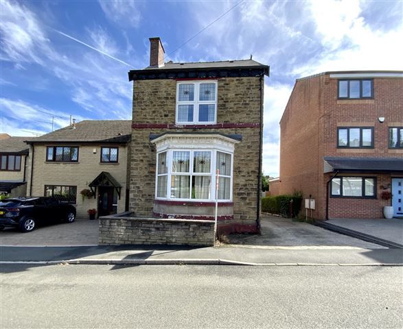 3 bed detached house for sale in Smithfield Road, Gleadless Townend, Sheffield S12, £250,000