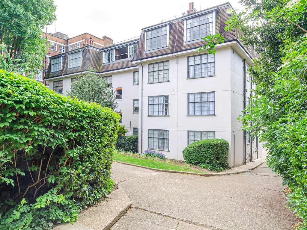 1 bed flat for sale in St. Ivian Court, Colney Hatch Lane, London N10, £310,000