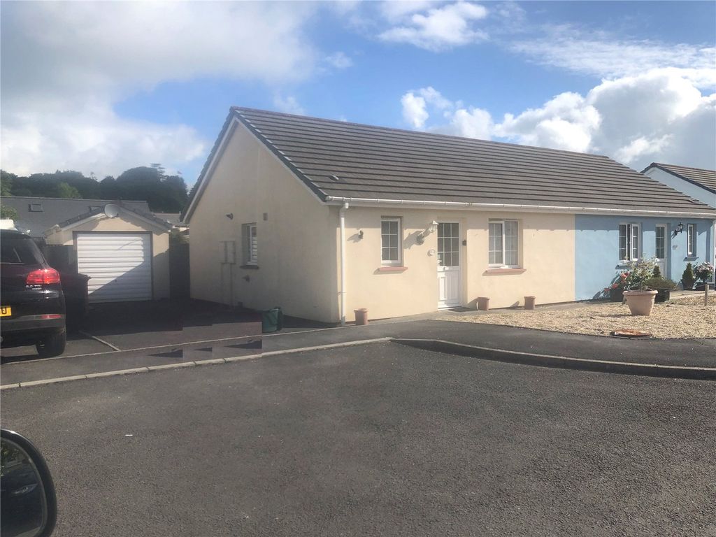 2 bed bungalow for sale in The Grove, Begelly, Kilgetty SA68, £192,000