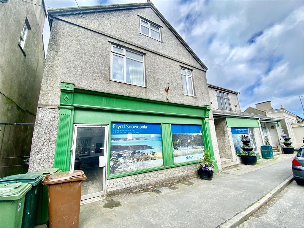 Detached house for sale in Stryd Fawr, Nefyn, Pwllheli LL53, £289,000