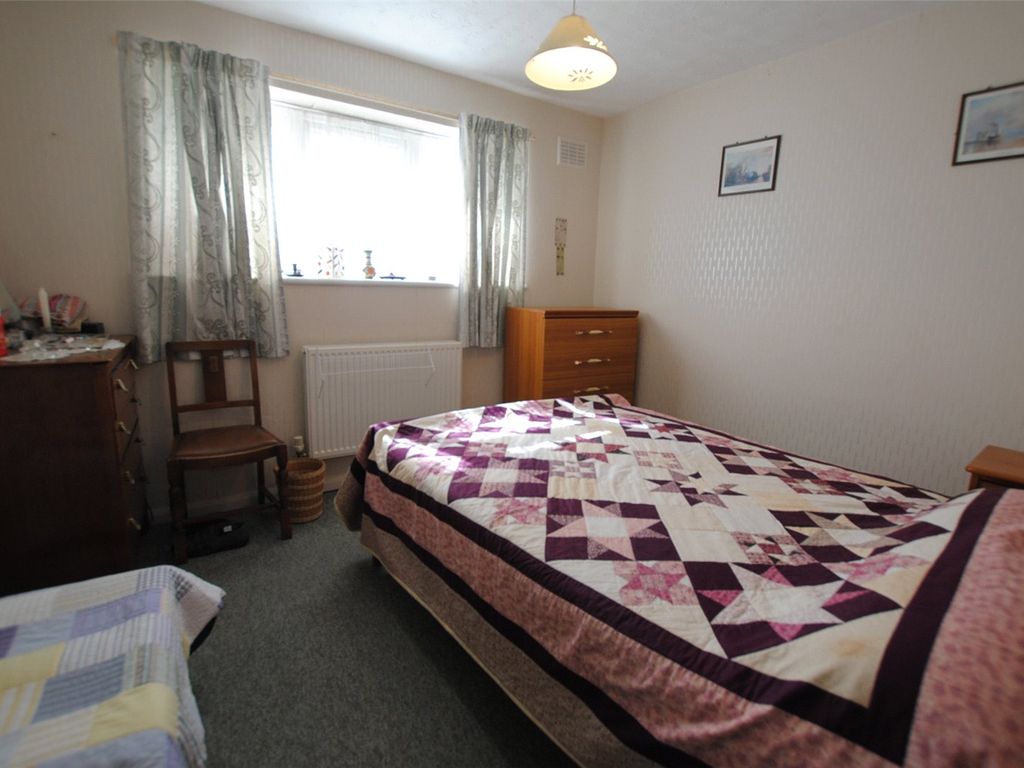 3 bed terraced house for sale in Dulverton Avenue, Llanrumney, Cardiff CF3, £195,000