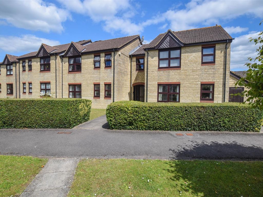 2 bed property for sale in Arches Lane, Malmesbury SN16, £165,000