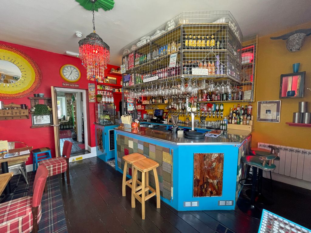 Pub/bar for sale in Bridge Street, Kirkby Stephen CA17, £350,000