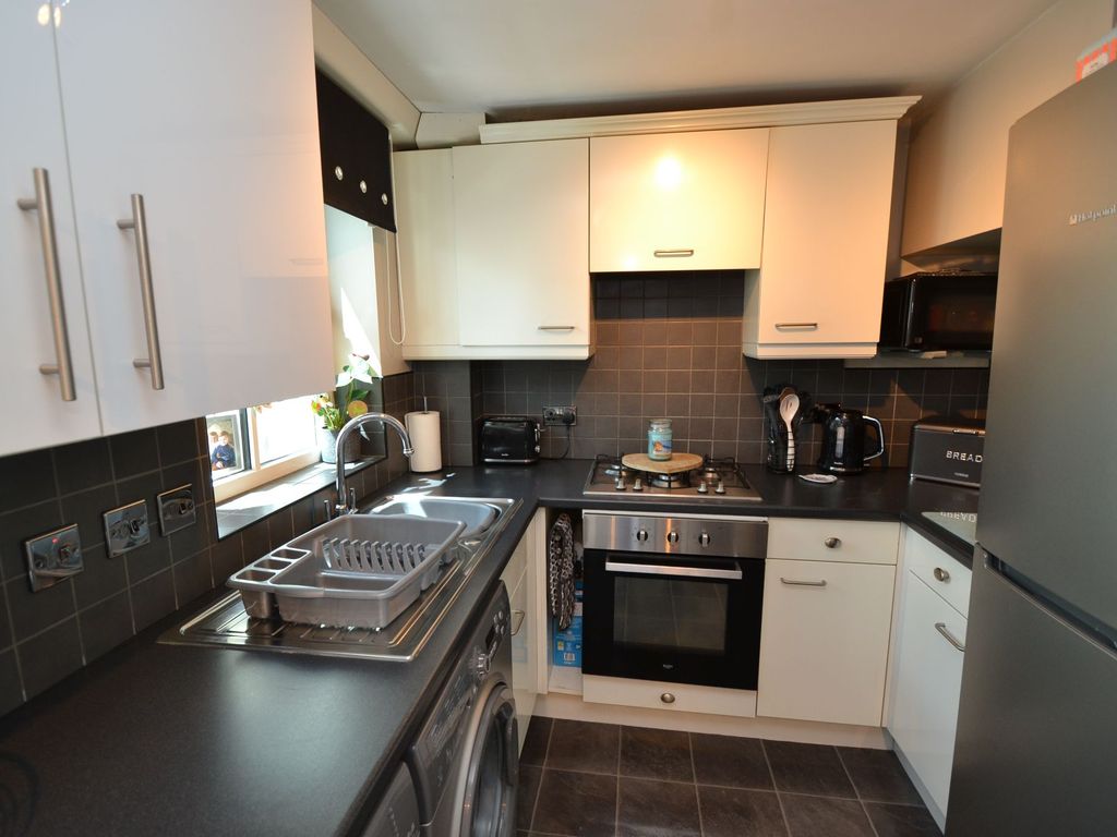 2 bed semi-detached house for sale in Bale Drive, Thackley, Bradford BD10, £199,995
