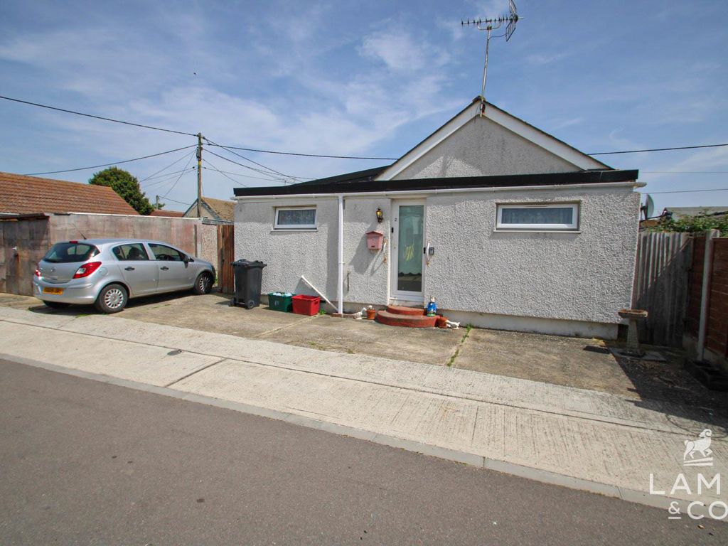 3 bed detached bungalow for sale in Buick Avenue, Jaywick, Clacton-On-Sea CO15, £91,000