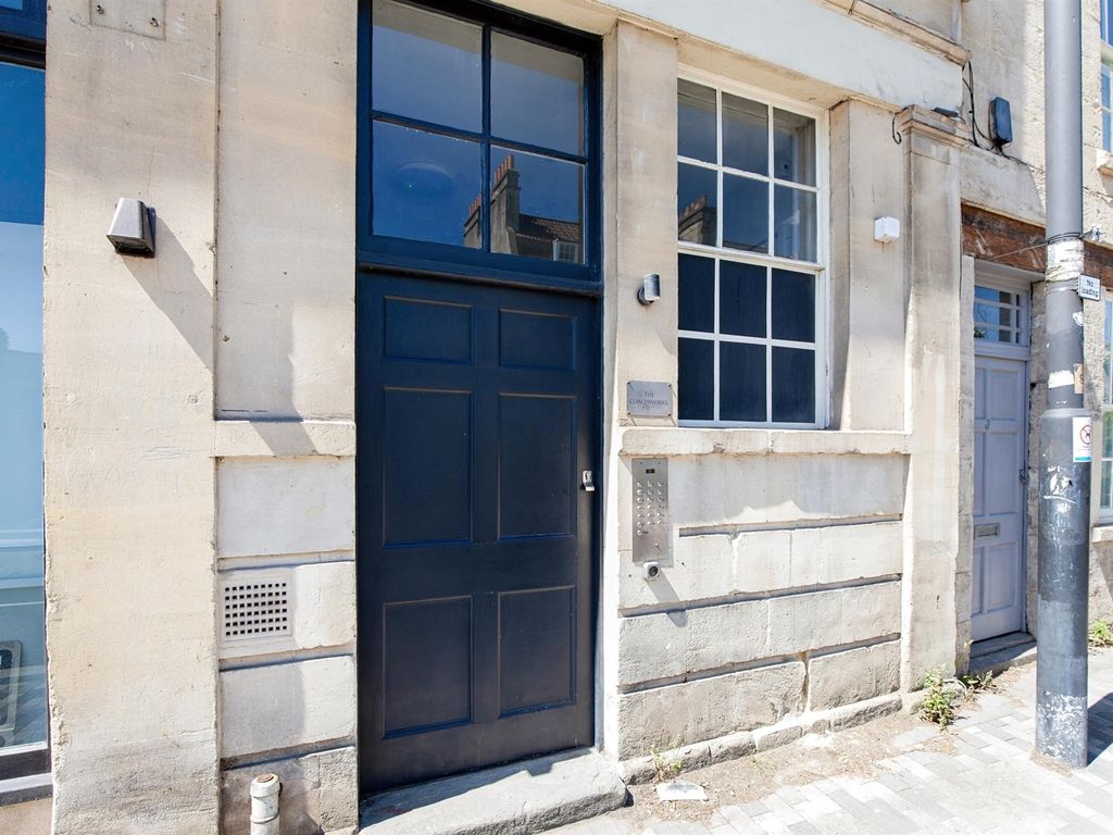 Studio for sale in Long Acre, Bath BA1, £175,000