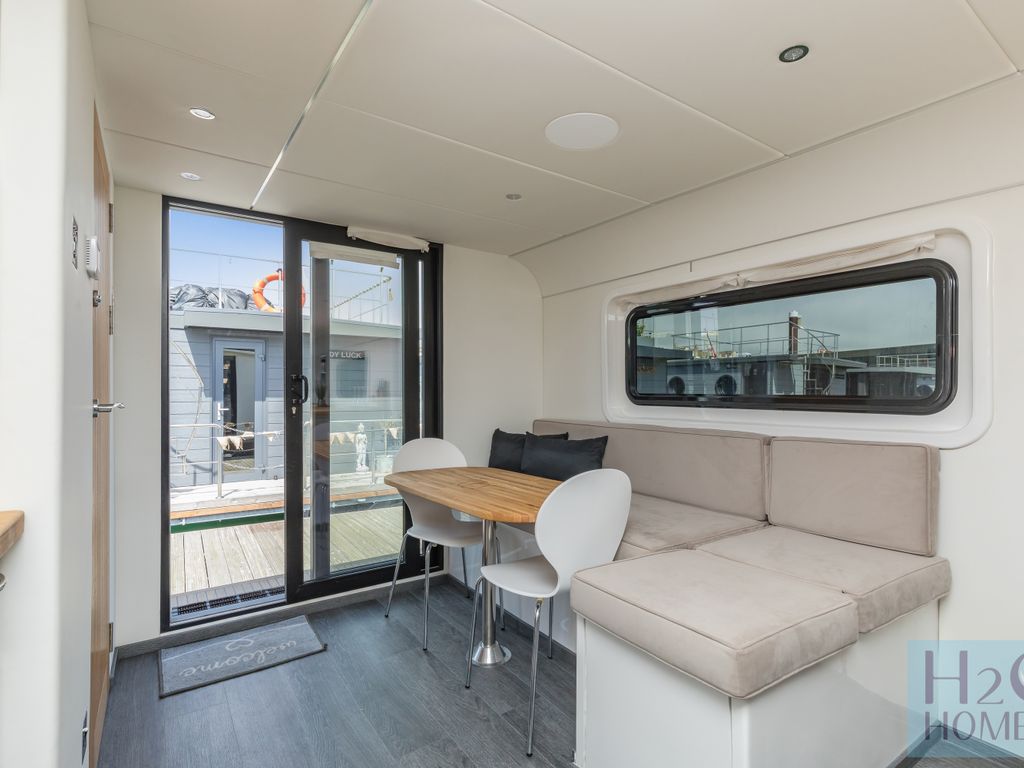 4 bed houseboat for sale in Eastern Concourse, Brighton Marina Village, Brighton BN2, £185,000