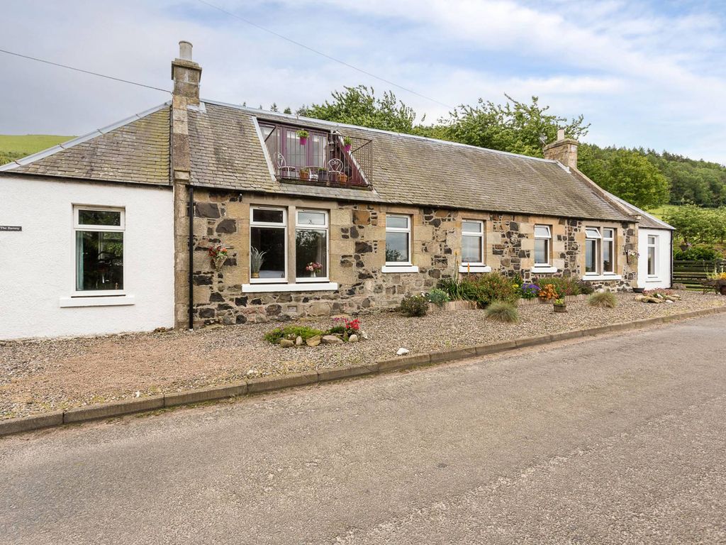 4 bed detached house for sale in Logie Farm, Newburgh, Fife KY14, £299,995