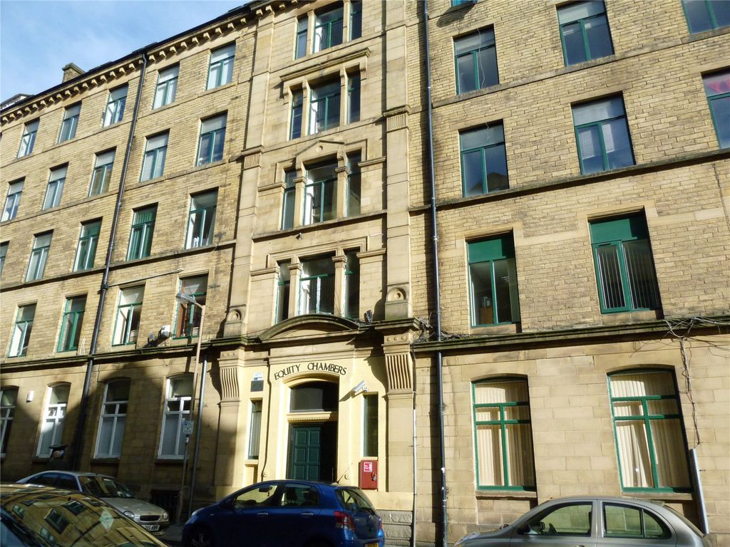 1 bed flat for sale in Equity Chambers, Bradford, West Yorkshire BD1, £50,000