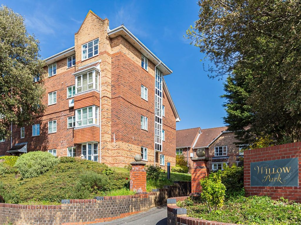 2 bed property for sale in Park Road, Poole BH14, £175,000