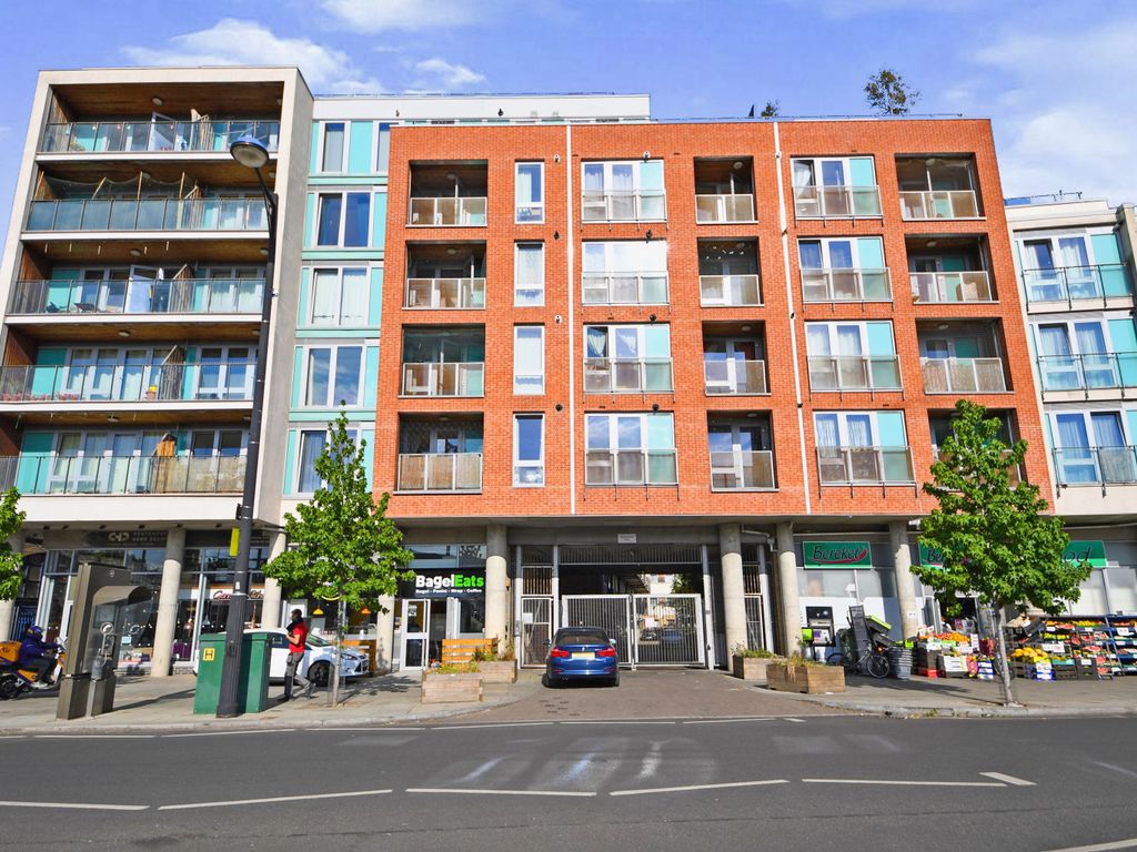 1 bed flat for sale in Emily Duncan Place, London E7, £214,950