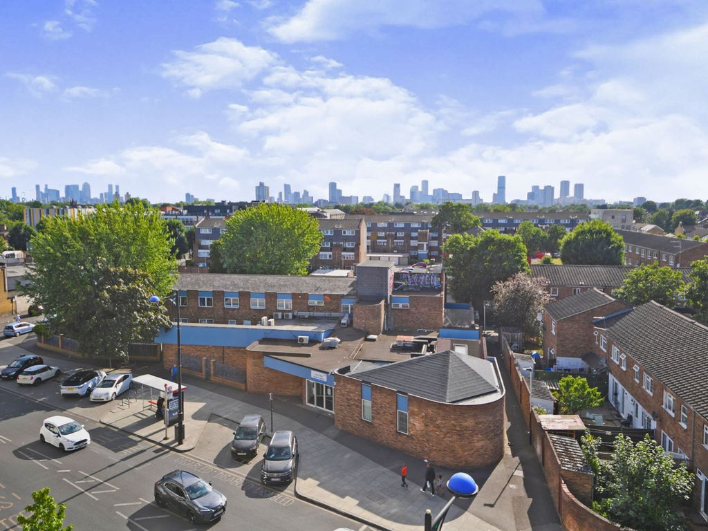 1 bed flat for sale in Emily Duncan Place, London E7, £214,950