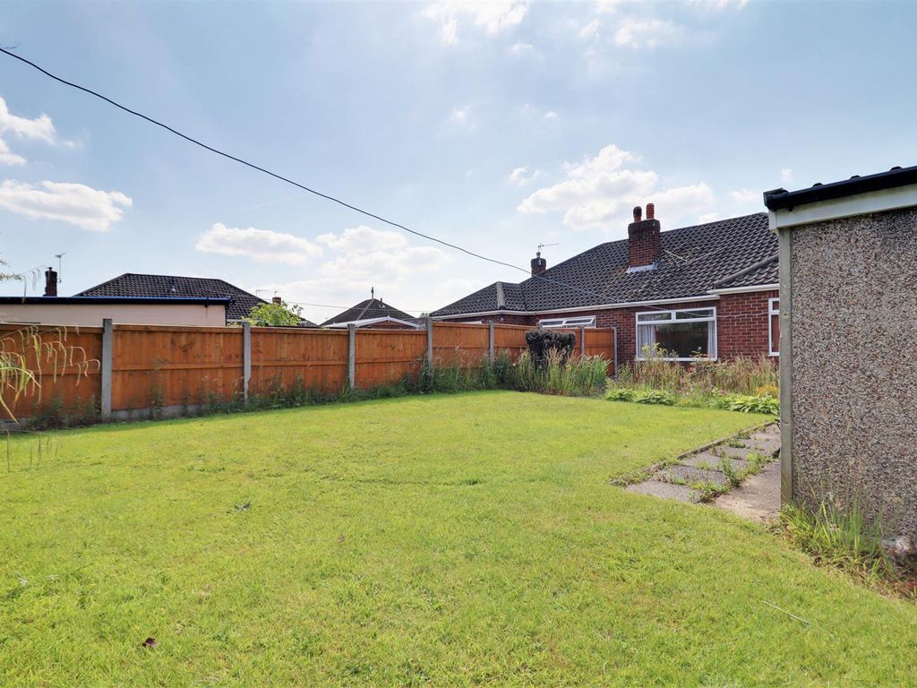3 bed semi-detached bungalow for sale in Lingfield Drive, Crewe CW1, £140,000