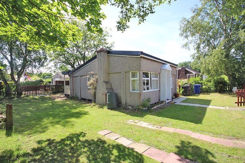 2 bed bungalow for sale in Humberston Fitties, Humberston, Grimsby DN36, £127,000