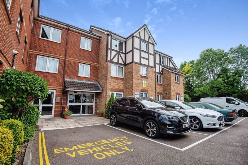 2 bed flat for sale in Padfield Court, Wembley HA9, £200,000