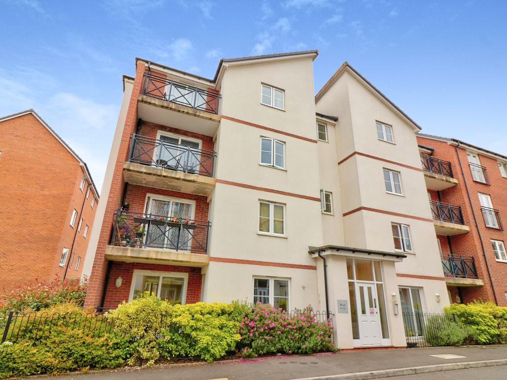 2 bed flat for sale in Poppleton Close, Coventry CV1, £155,000