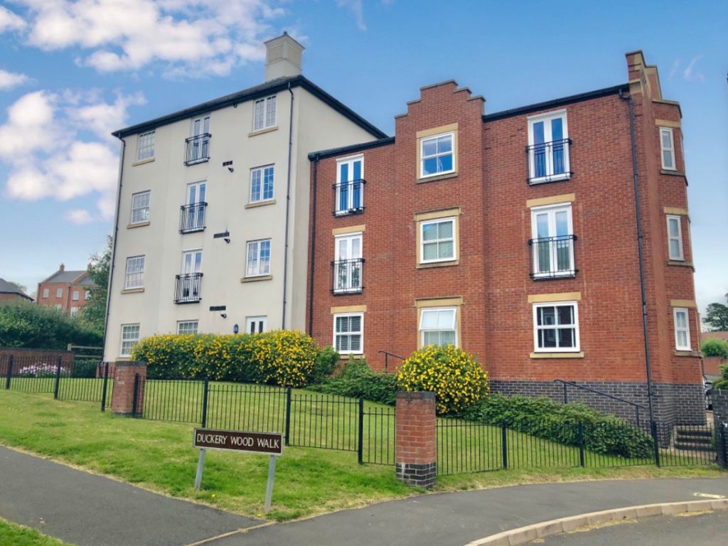 2 bed flat for sale in Horseshoe Crescent, Great Barr, Birmingham B43, £165,000