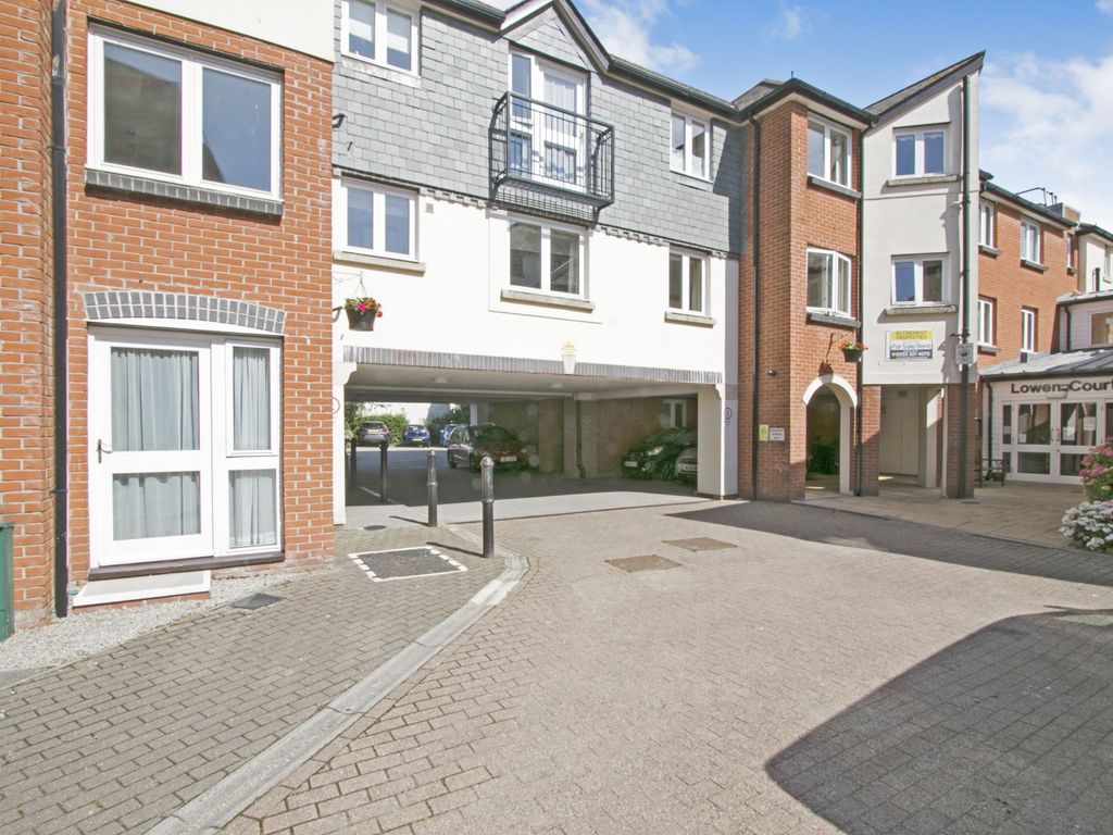 1 bed flat for sale in Quay Street, Truro TR1, £127,000