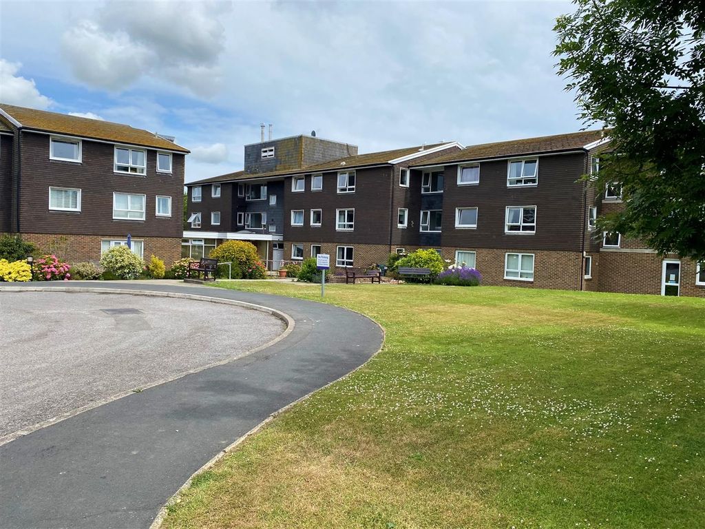 1 bed flat for sale in Guardian Court, Brookside Avenue, Polegate BN26, £90,000