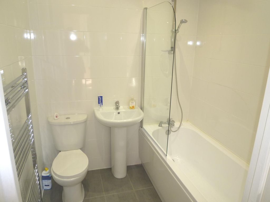 Studio for sale in Hitchin Road, Luton LU2, £116,995