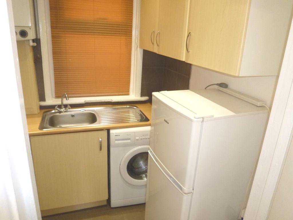 Studio for sale in Hitchin Road, Luton LU2, £116,995