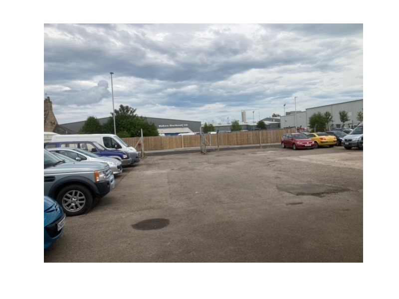 Parking/garage for sale in Elgin, Scotland, United Kingdom IV30, £99,995